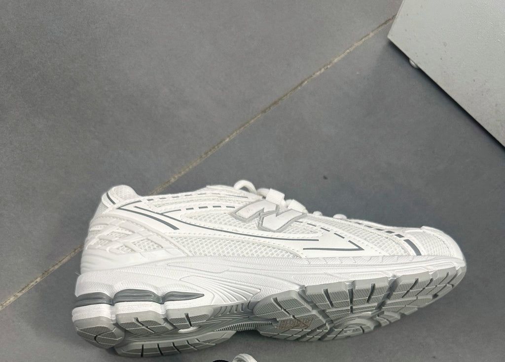 Sneakers Panel Design -White