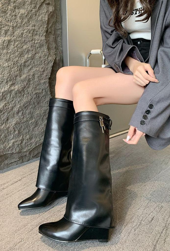 Leather Knee-High Boots Zipper Detail Wedge heel -Black