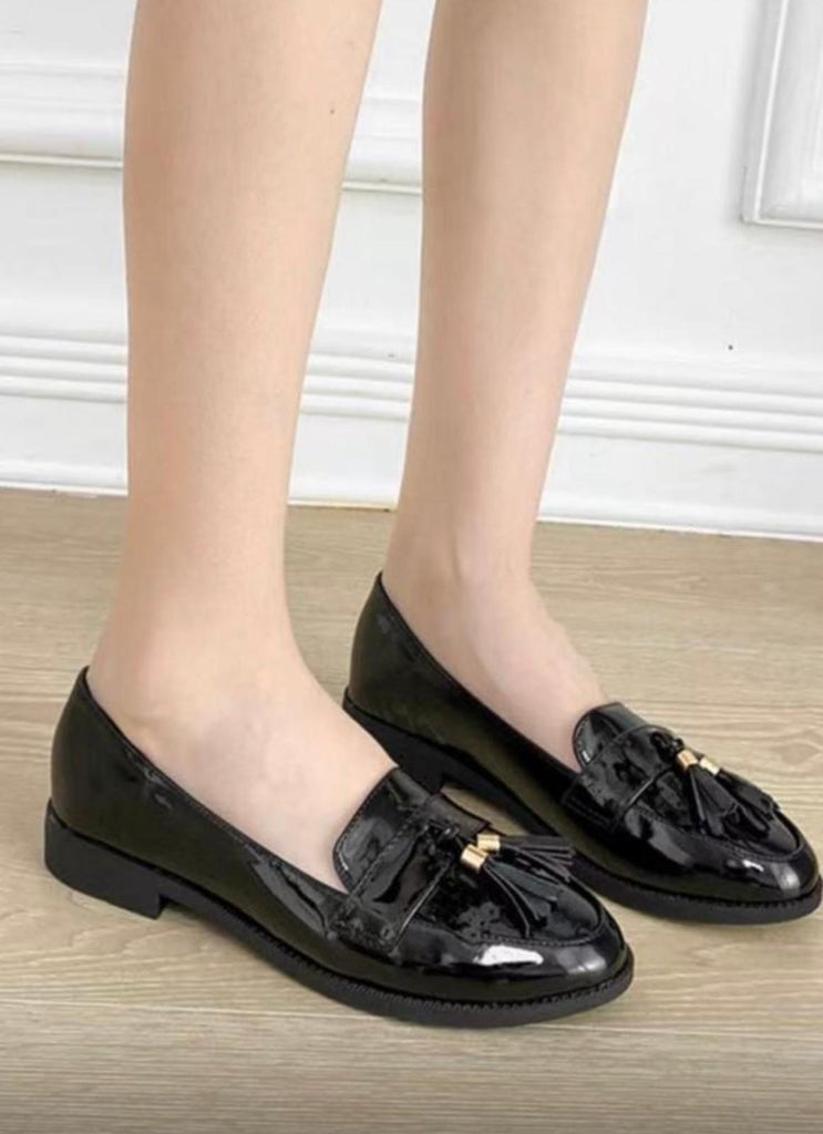 School Shoes: Classic Black Patent Loafers with Tassel Detail