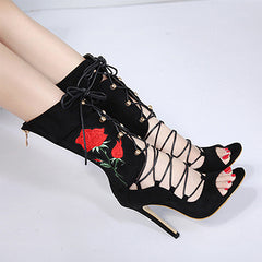 Heeled Boots Lace up -Black
